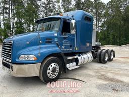 2015 MACK CXU613 TANDEM AXLE SLEEPER TRUCK