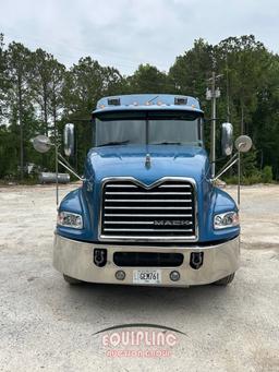 2015 MACK CXU613 TANDEM AXLE SLEEPER TRUCK
