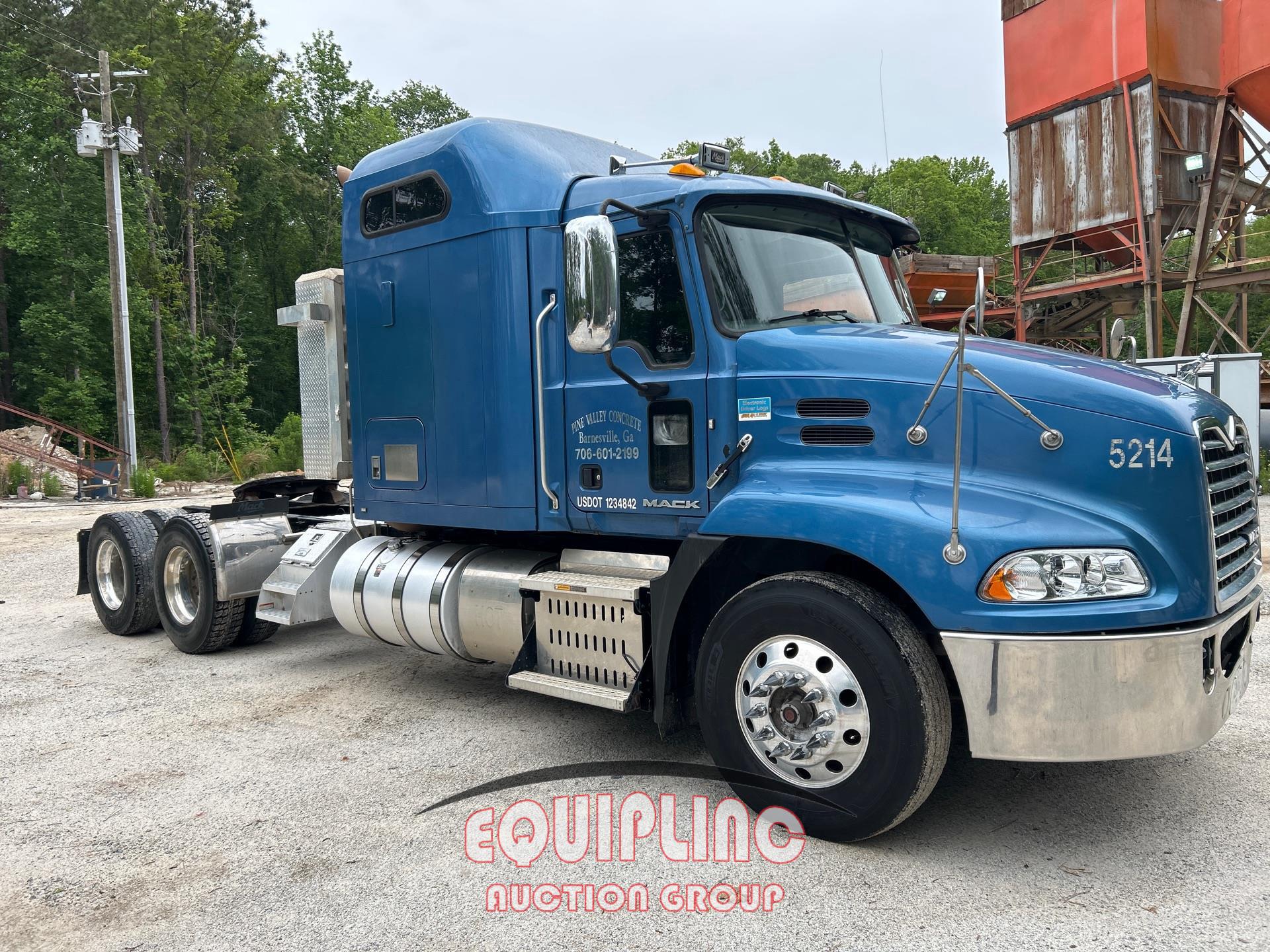 2015 MACK CXU613 TANDEM AXLE SLEEPER TRUCK