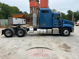 2015 MACK CXU613 TANDEM AXLE SLEEPER TRUCK