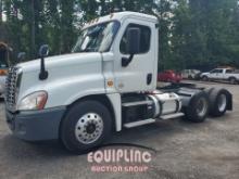 2018 FREIGHTLINER CASCADIA TANDEM AXLE DAY CAB