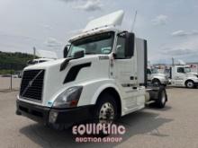 2013 VOLVO SINGLE AXLE DAY CAB