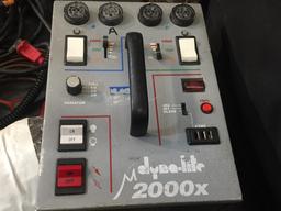 Dynalite M2000X Camera Flash Lighting / Photography Kit