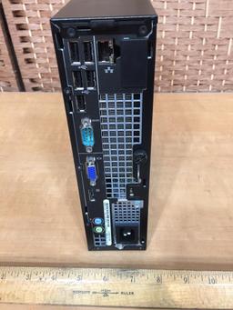 Dell Optiplex 790 Intel Core i5-2400S 2.5GHz 4GB 250GB Windows 10 Home SFF Desktop Computer