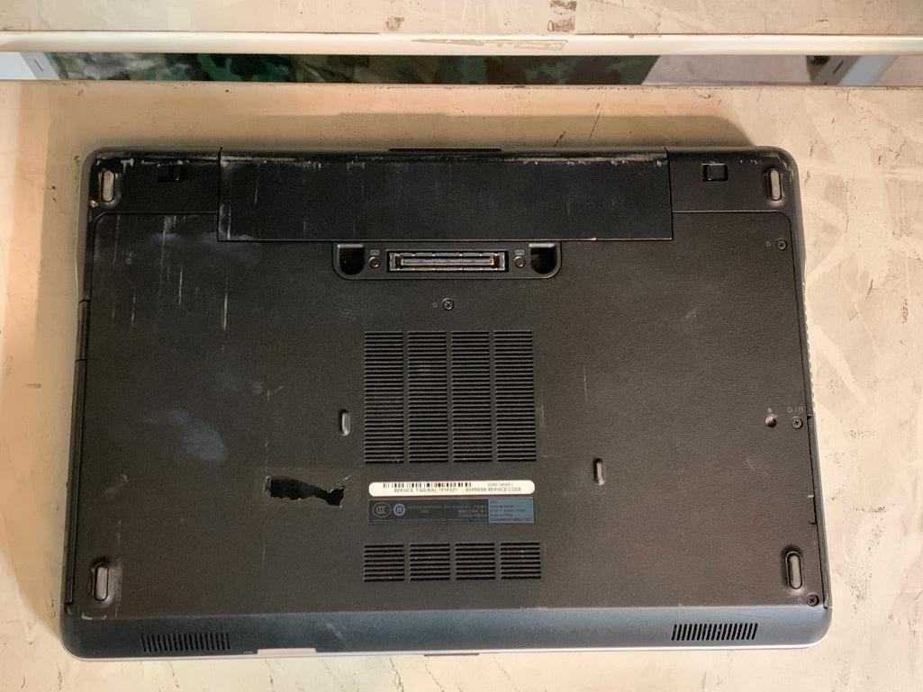 Dell Latitude E6440 14" LCD Intel i5-4300M 2.6GHz 8GB 500GB Win 10 Wifi BT HDMI Laptop Computer