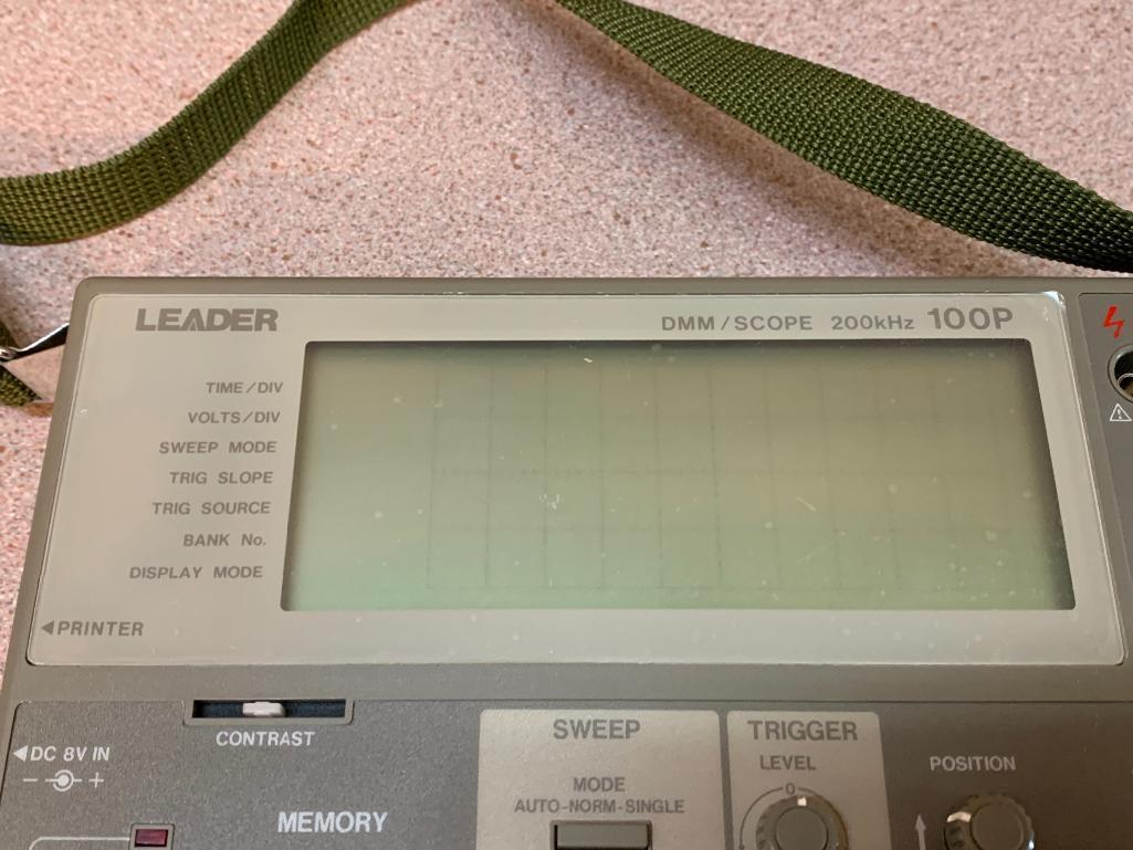 Leader 100P DMM / SCOPE 200kHz Portable Multimeter / Oscilloscope