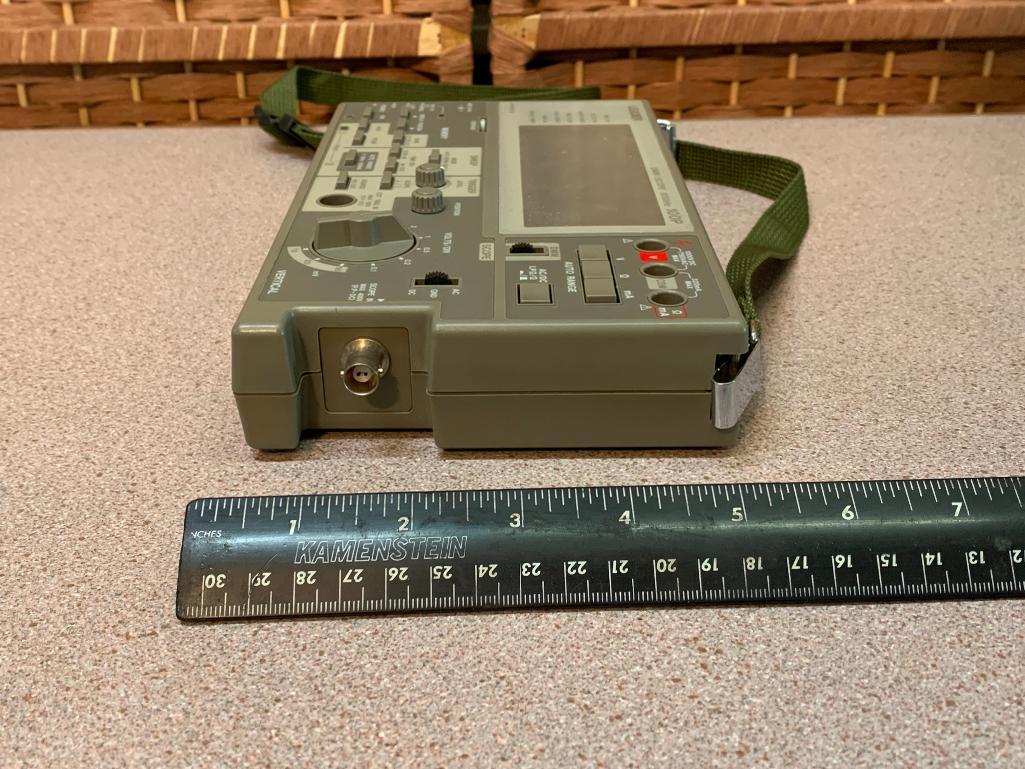 Leader 100P DMM / SCOPE 200kHz Portable Multimeter / Oscilloscope