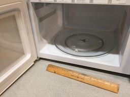 FrigidAire Microwave