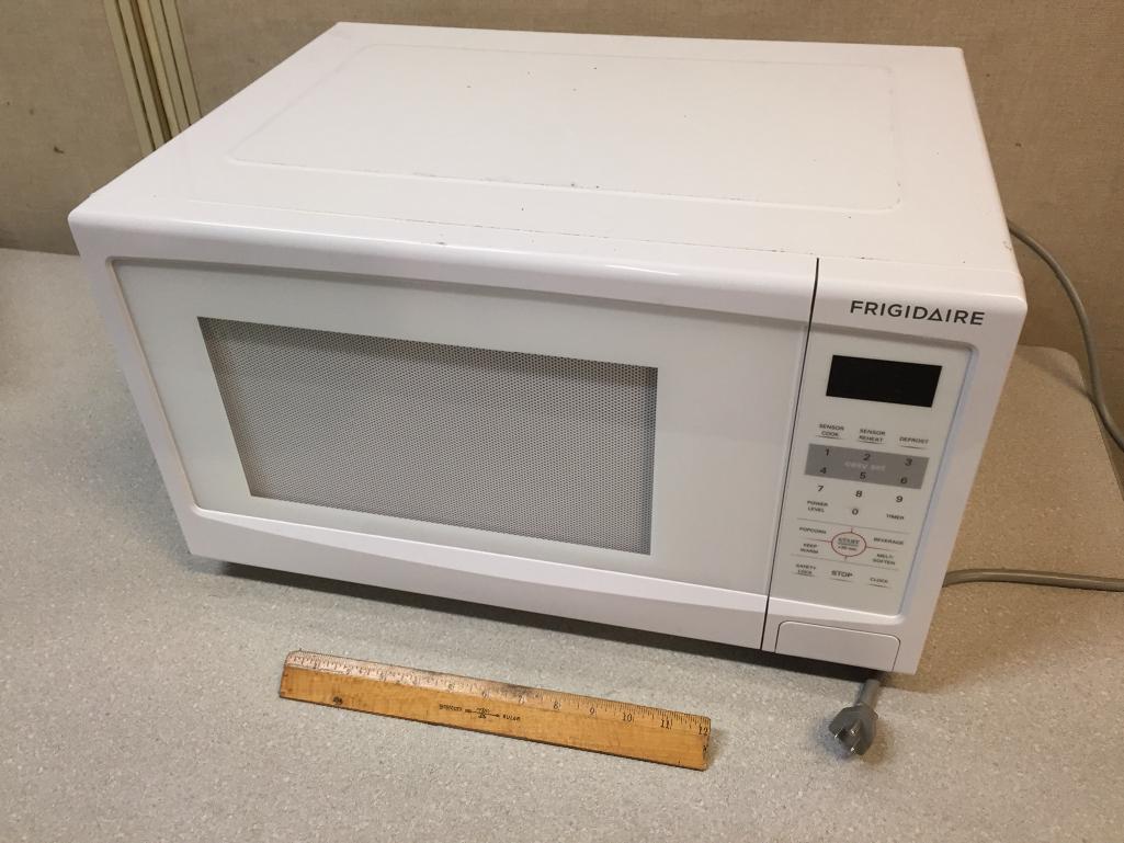 FrigidAire Microwave