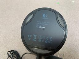 Logitech V-UBM46 USB Cameras & Logitech L-LK10 Wireles Mouse Charger Base - 3pcs