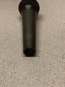 Shure PGA48-XLR Cardioid Dynamic Vocal Wired MIcrophone 15ft