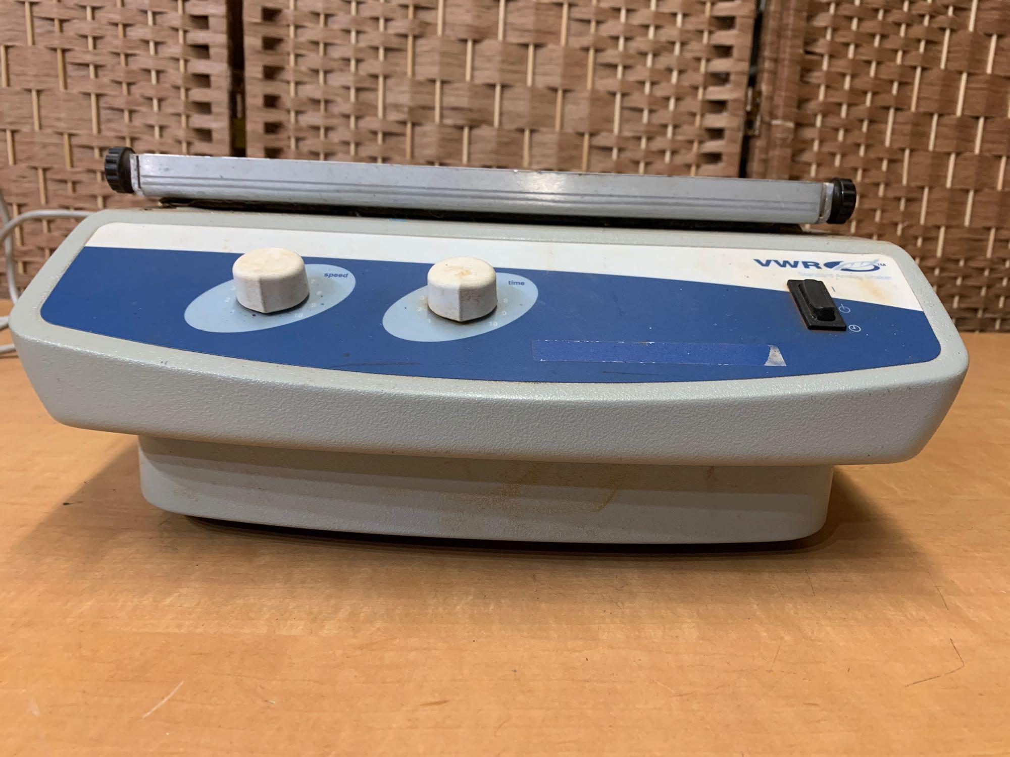 VWR Standard Orbital Shaker Model 3500