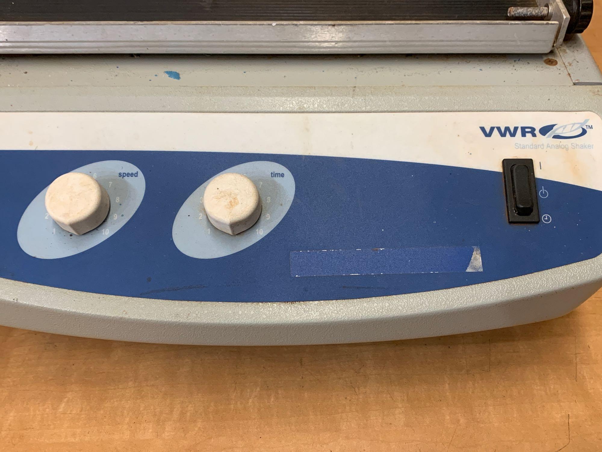 VWR Standard Orbital Shaker Model 3500