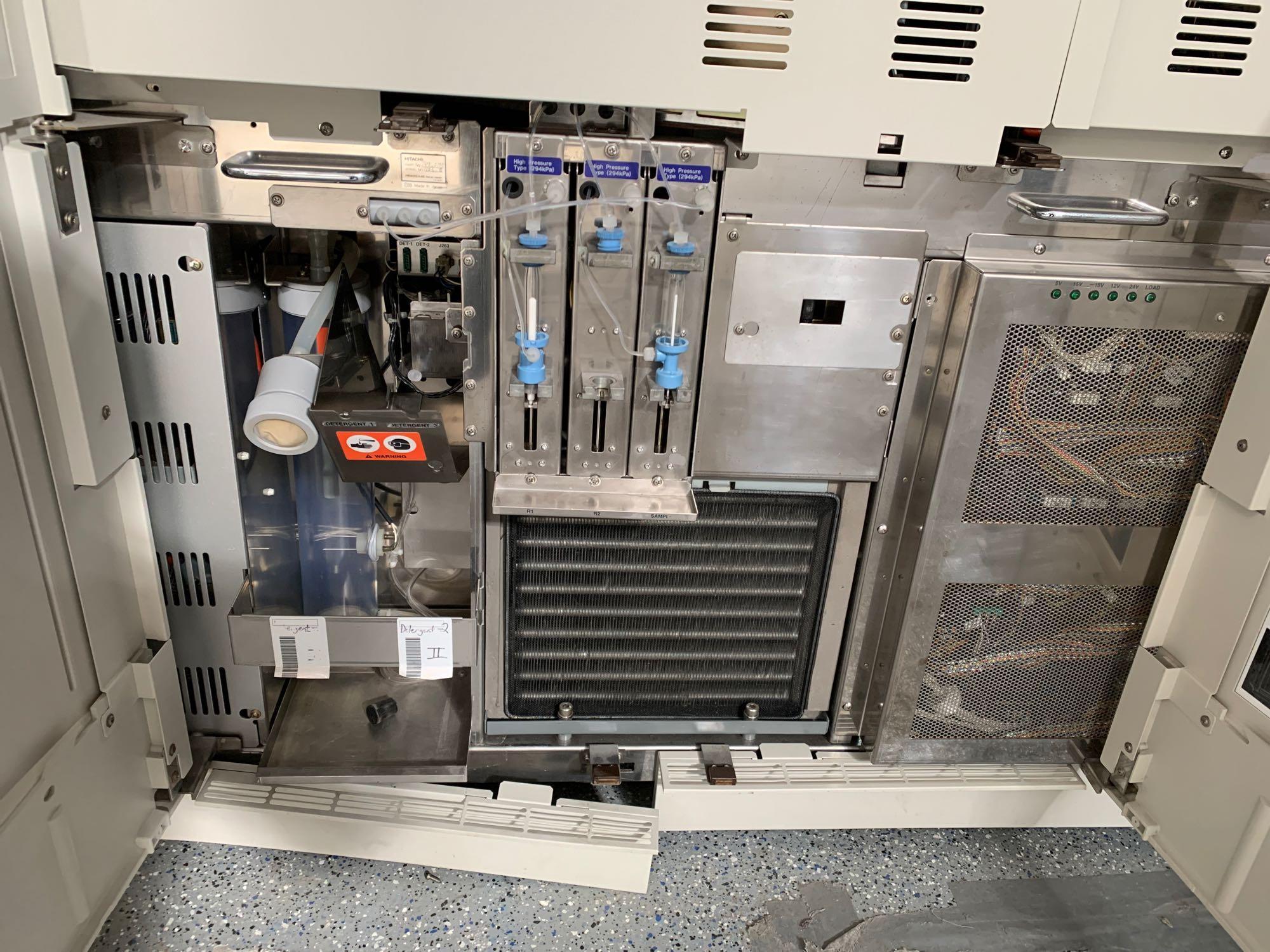 Hitachi / Roche Modular P800 Chemistry Analyzer