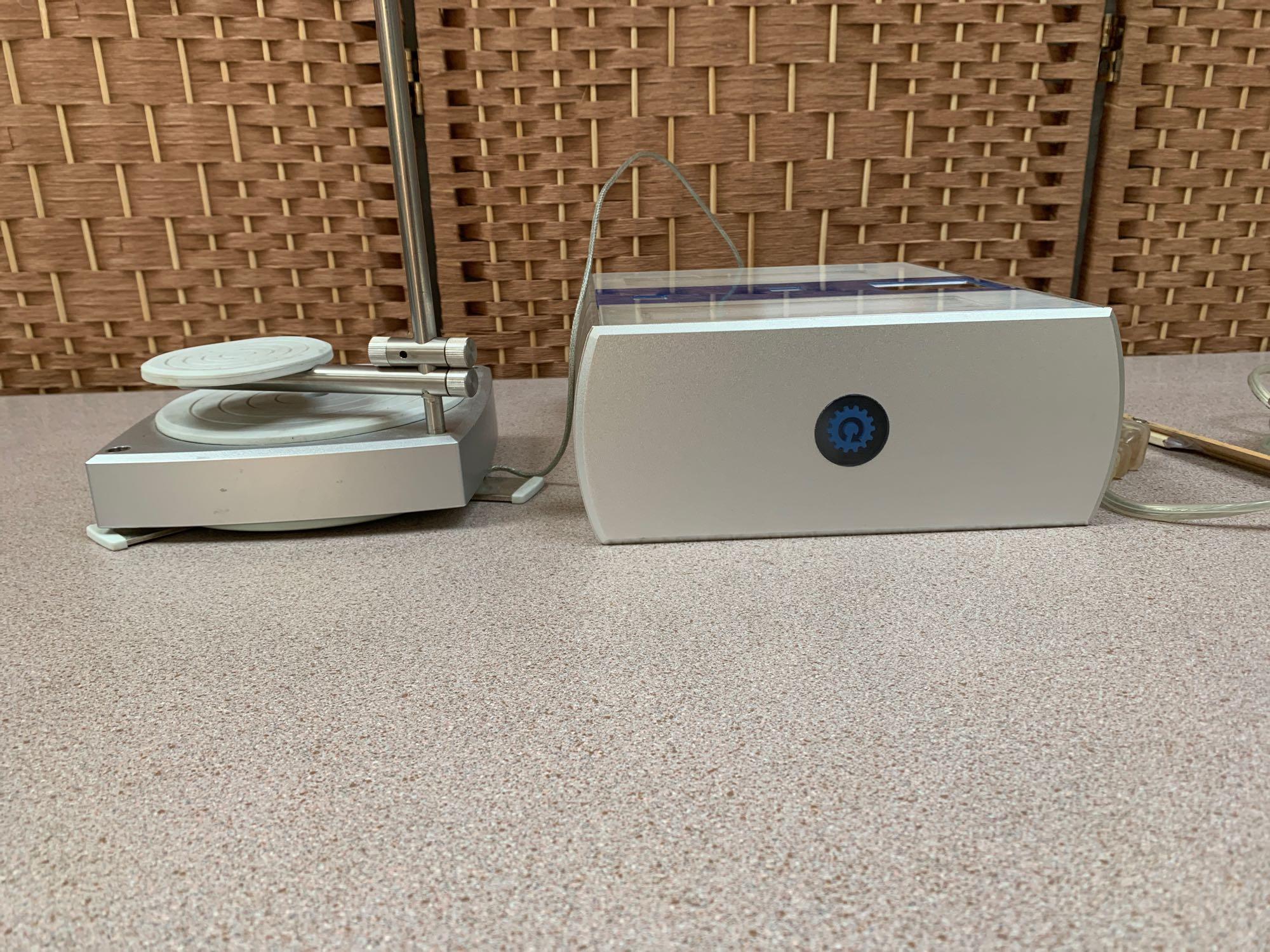 NextEngine Desktop 3D Scanner 2020i