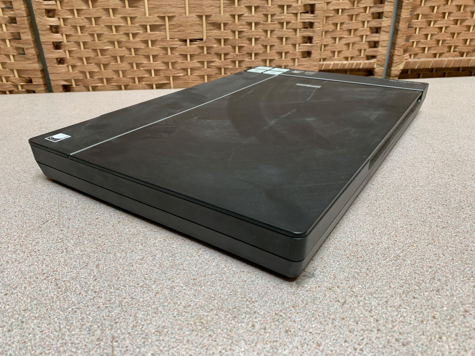 Epson Perfection V37 Flat Bed USB Color Scanner
