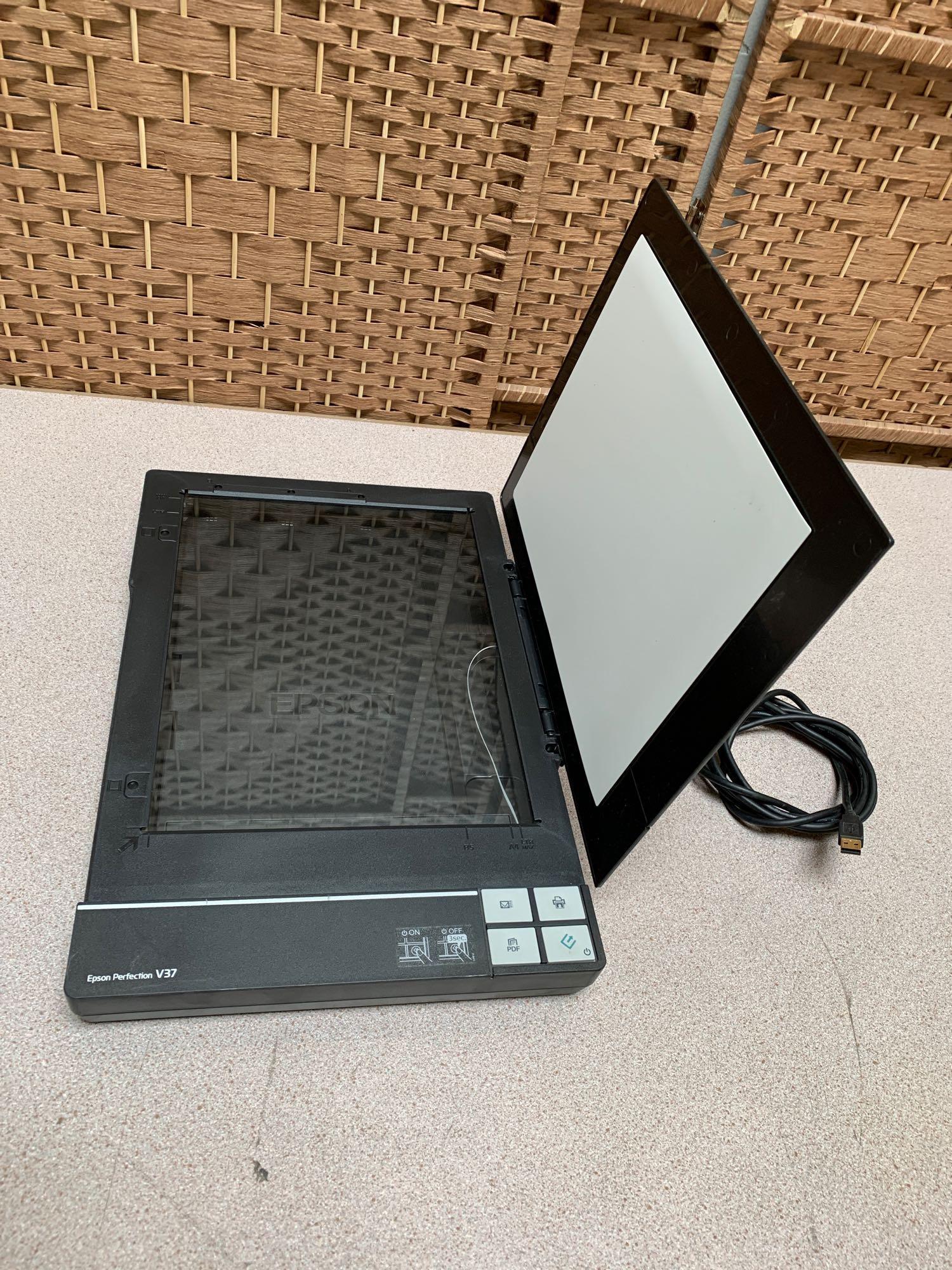 Epson Perfection V37 Flat Bed USB Color Scanner
