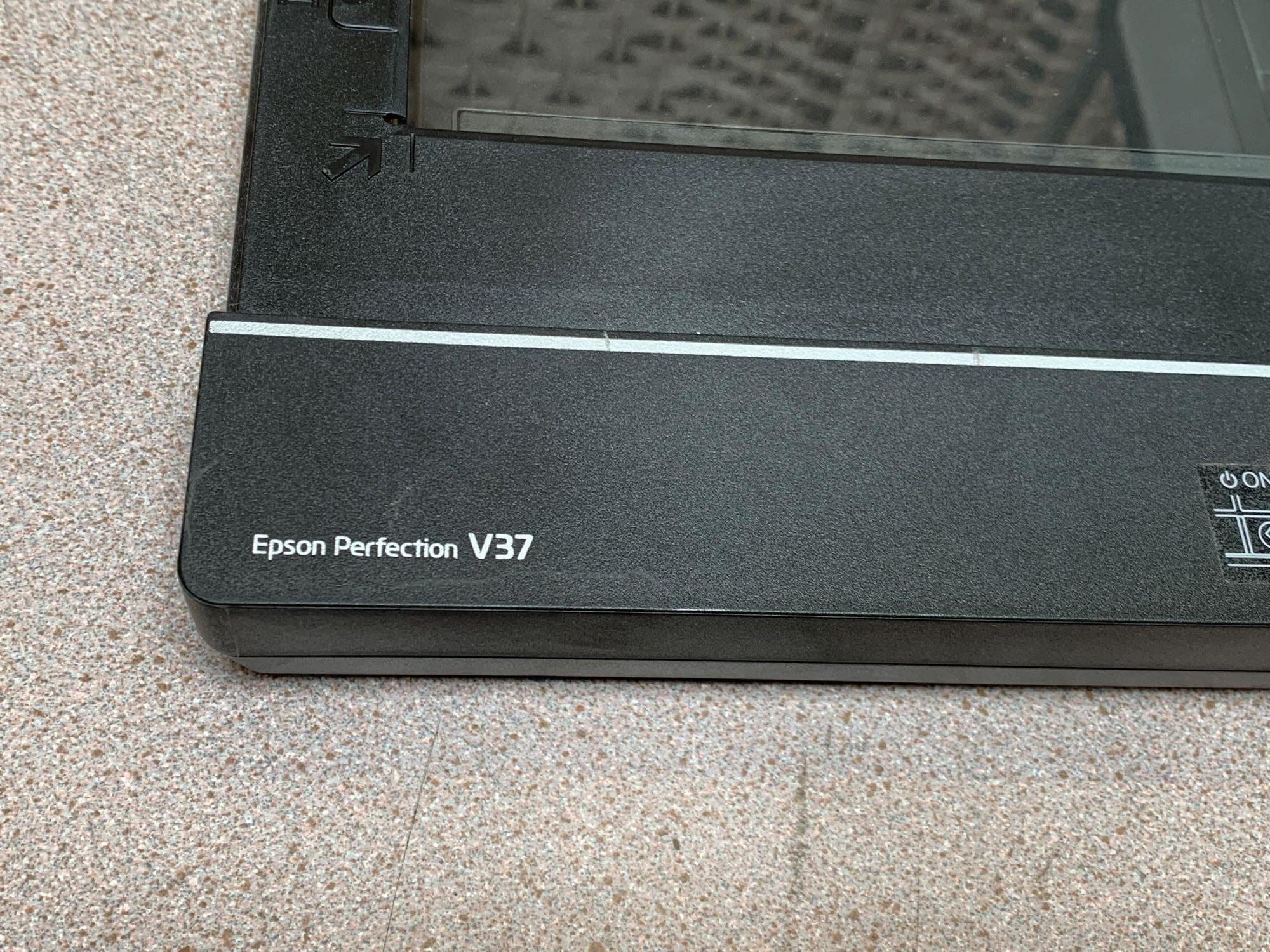 Epson Perfection V37 Flat Bed USB Color Scanner