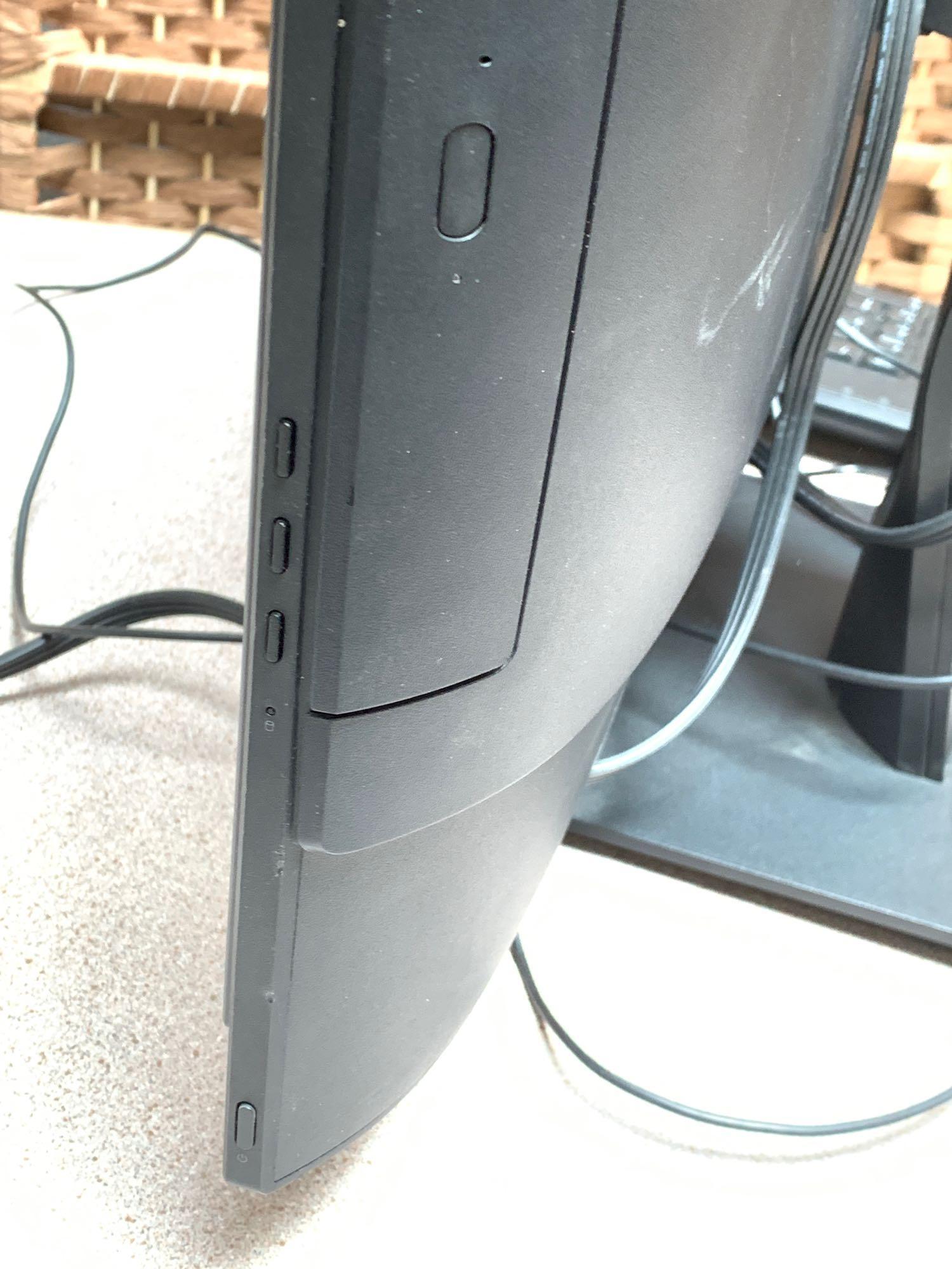 Dell Optiplex 7450 23in LCD AIO Intel i7-7700 3.6GHz 8GB DDR4 500GB Wif Bt Cam Type C Win 10 Pro PC