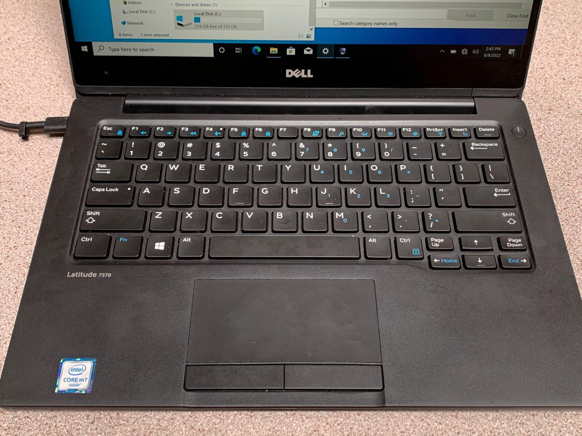 Dell Latitude 7370 13.3in LCD Intel m7-6Y75 1.2GHz 8GB 256GB Wifi Bt Cam Win 10 Touchsreen Laptop