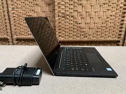 Dell Latitude 7370 13.3in LCD Intel m7-6Y75 1.2GHz 8GB 256GB Wifi Bt Cam Win 10 Touchsreen Laptop