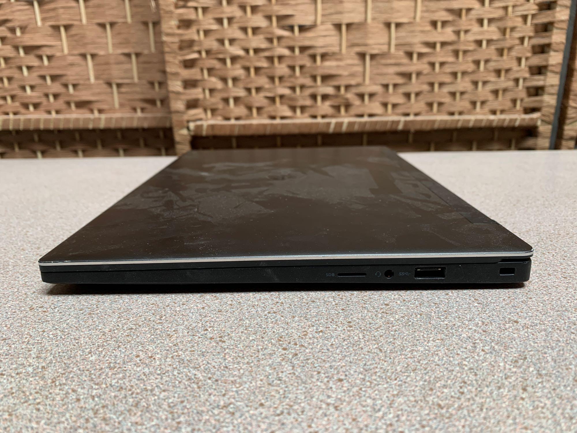Dell Latitude 7370 13.3in LCD Intel m7-6Y75 1.2GHz 8GB 256GB Wifi Bt Cam Win 10 Touchsreen Laptop