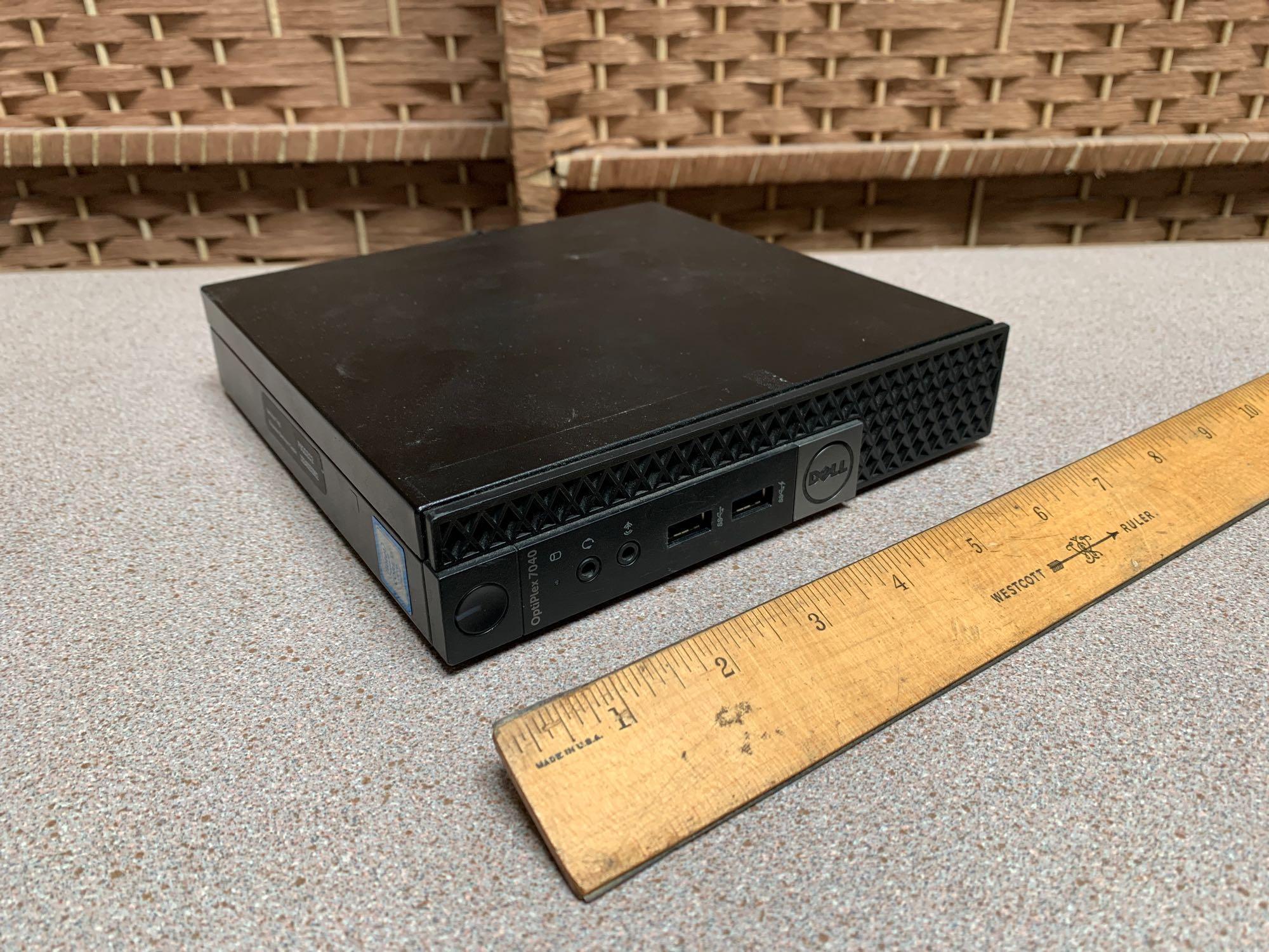 Dell Optiplex 7040 Intel i5-6500T 2.5GHz 8GB 500GB SFF Desktop Computer