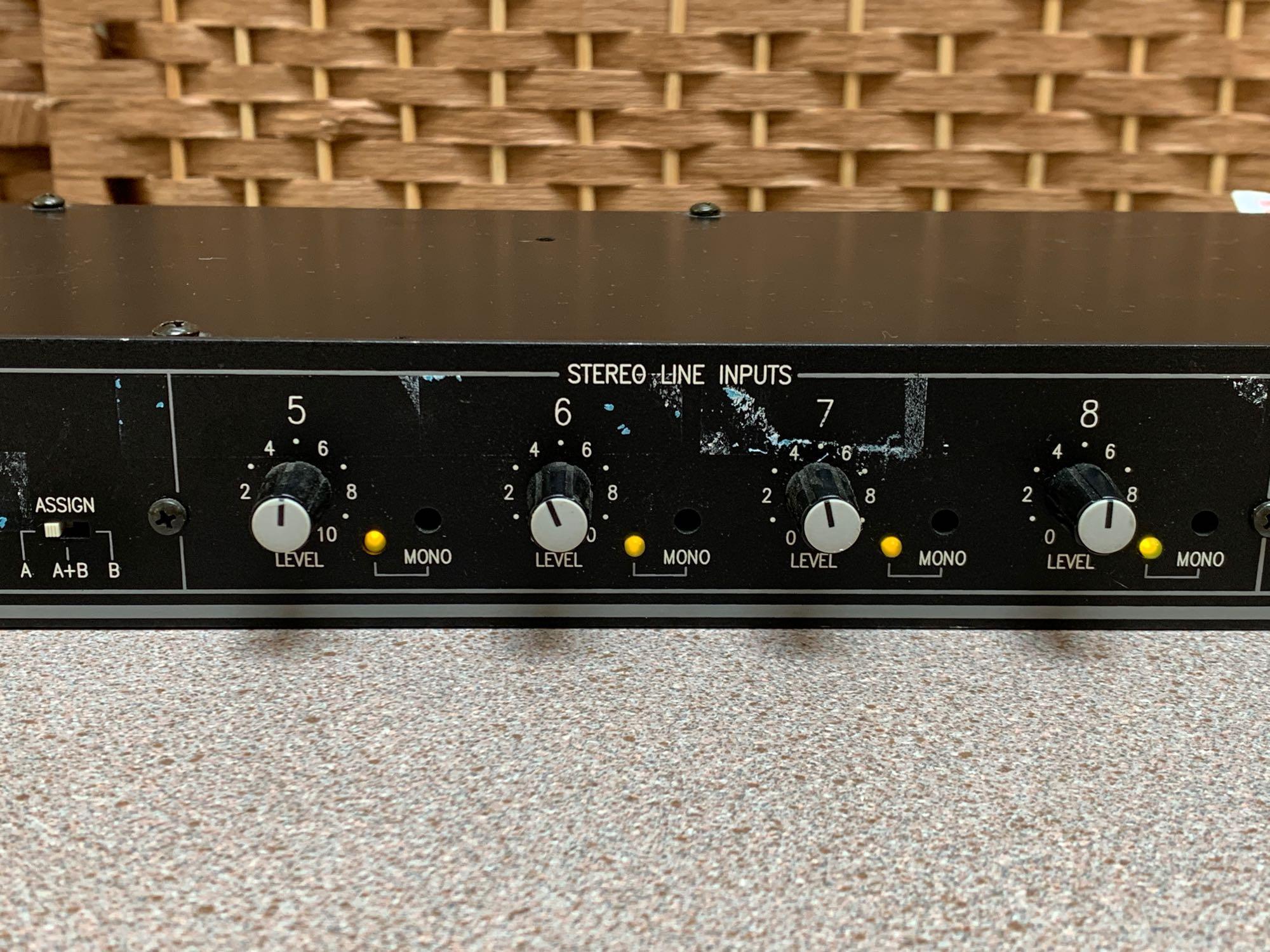 Rane MLM 82a 8 Channelk Rackmountable Mic/Line Mixer