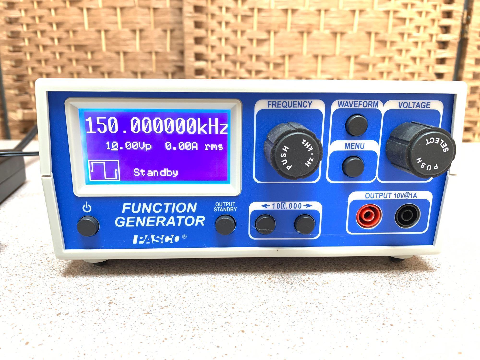 Pasco Scientific PI-8127 0.001Hz to 150kHz Function Generator