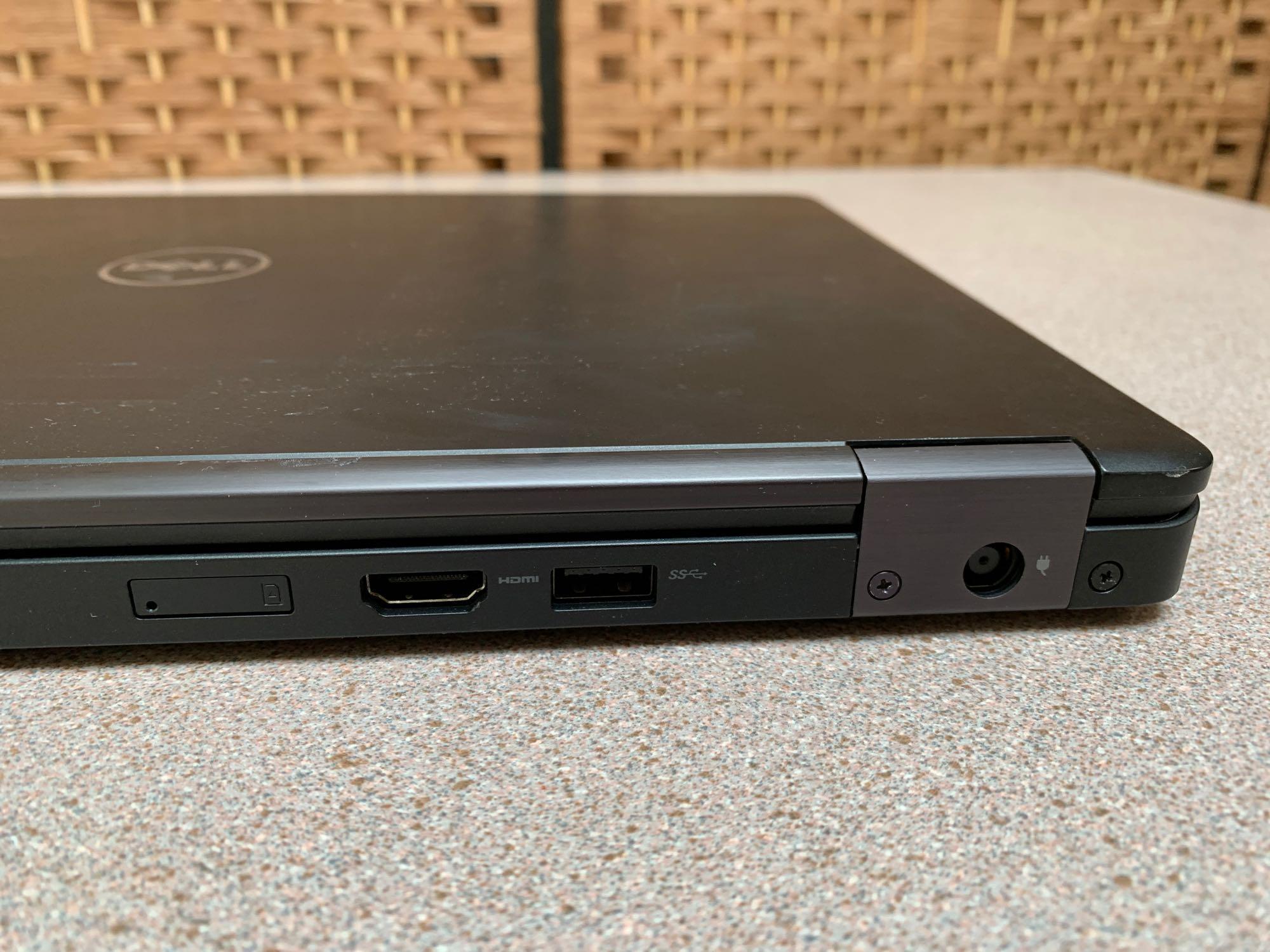 Dell Latitude 5480 Intel i5-7440HQ 2.8GHz 8GB 256GB SSD Wifi Cell HD NO OS Laptop