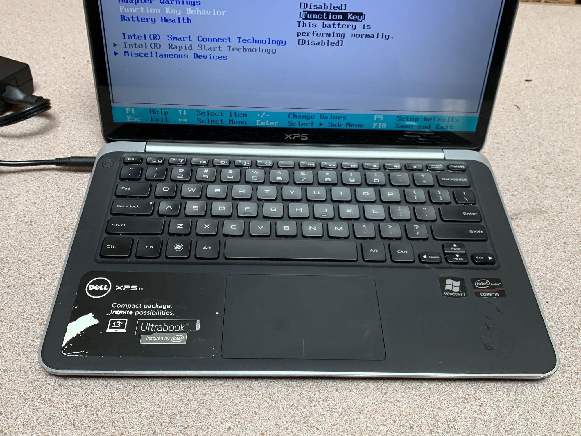 Dell XPS L321X 13.3in LCD Intel i5-2467M 1.6GHz 4GB 256GB SSD Wifi NO OS Laptop
