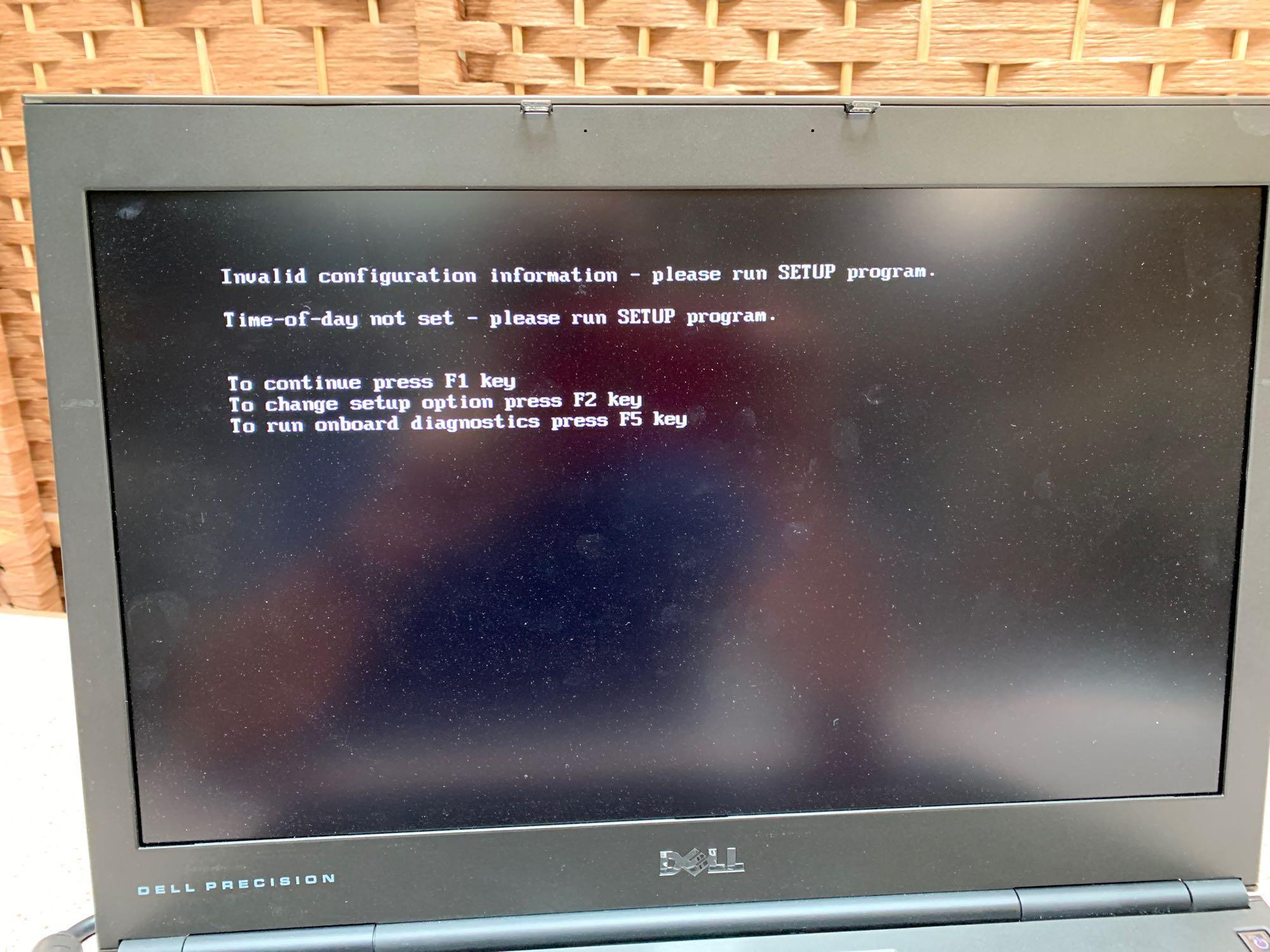 Dell Precision M4600 15.6in LCD Intel i7-2640M 2.8GHz 4GB 500GB Wifi Intel Video NO OS Laptop