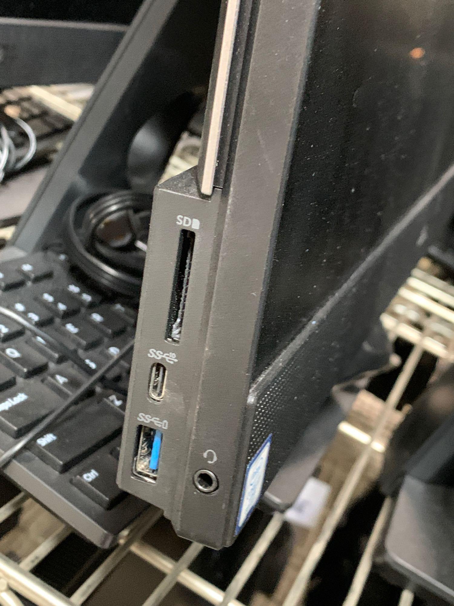 Dell Optiplex 7460 AIO 23in LCD Intel i7-8700 3.2GHz 8GB DDR4 256GB SSD Win 10 Pro PC