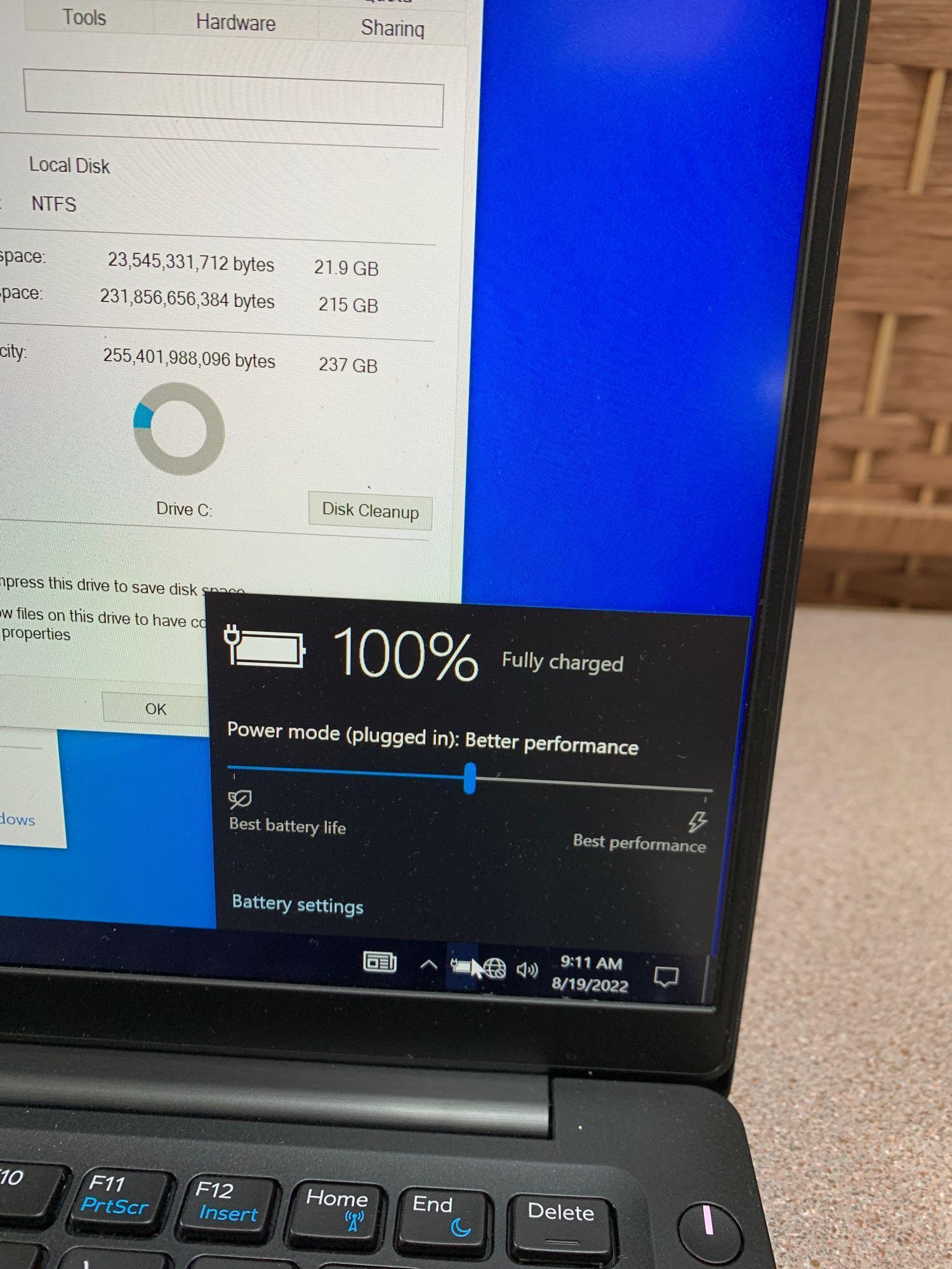 Dell Latitude 7390 13.3in LCD Intel i7-8650 8GB 256GB Win 10 Pro Type C Laptop