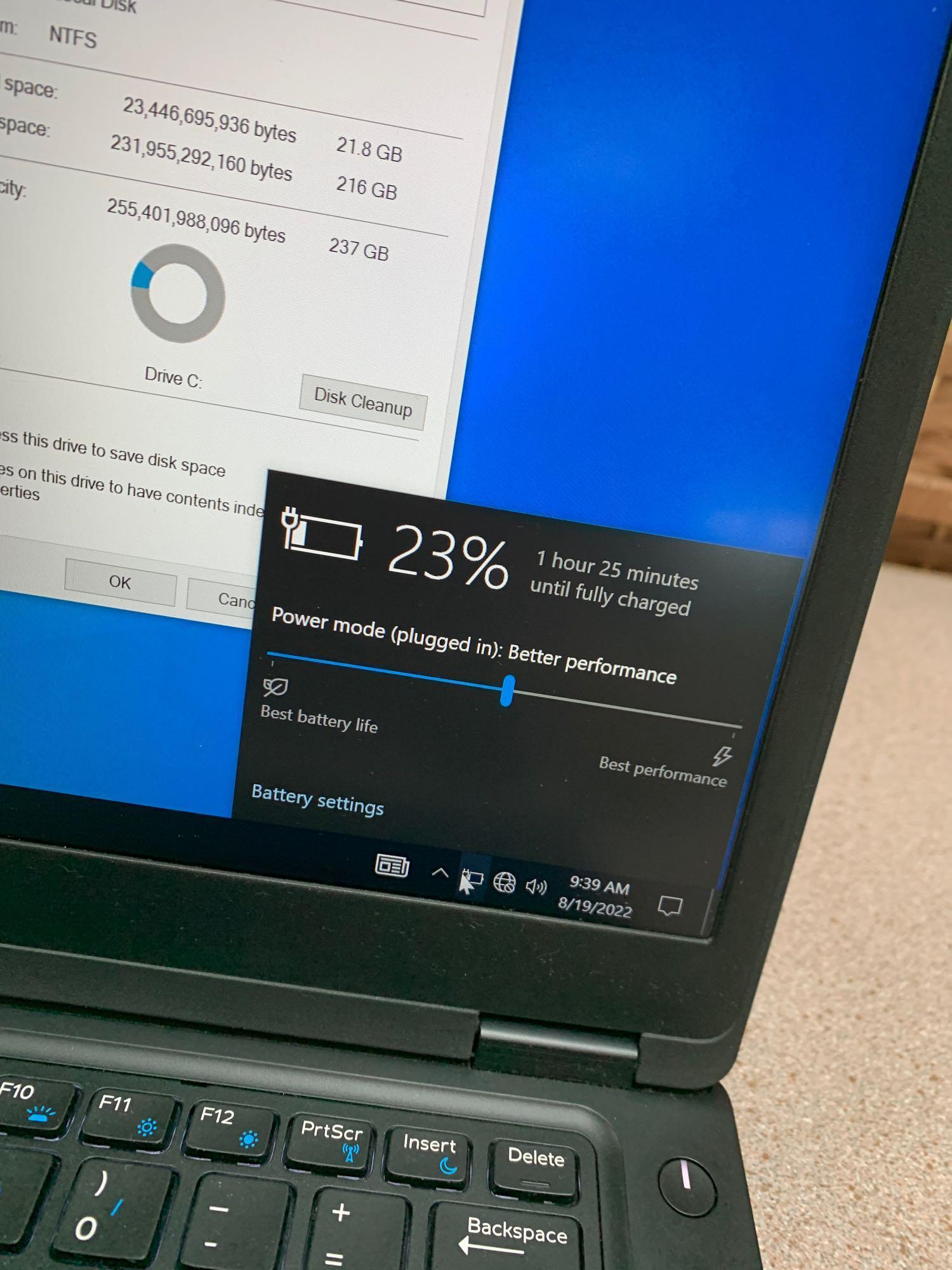 Dell Latitude 5490 14in LCD Intel i7-8650U 1.9GHz 8GB 256GB Win 10 Pro Laptop