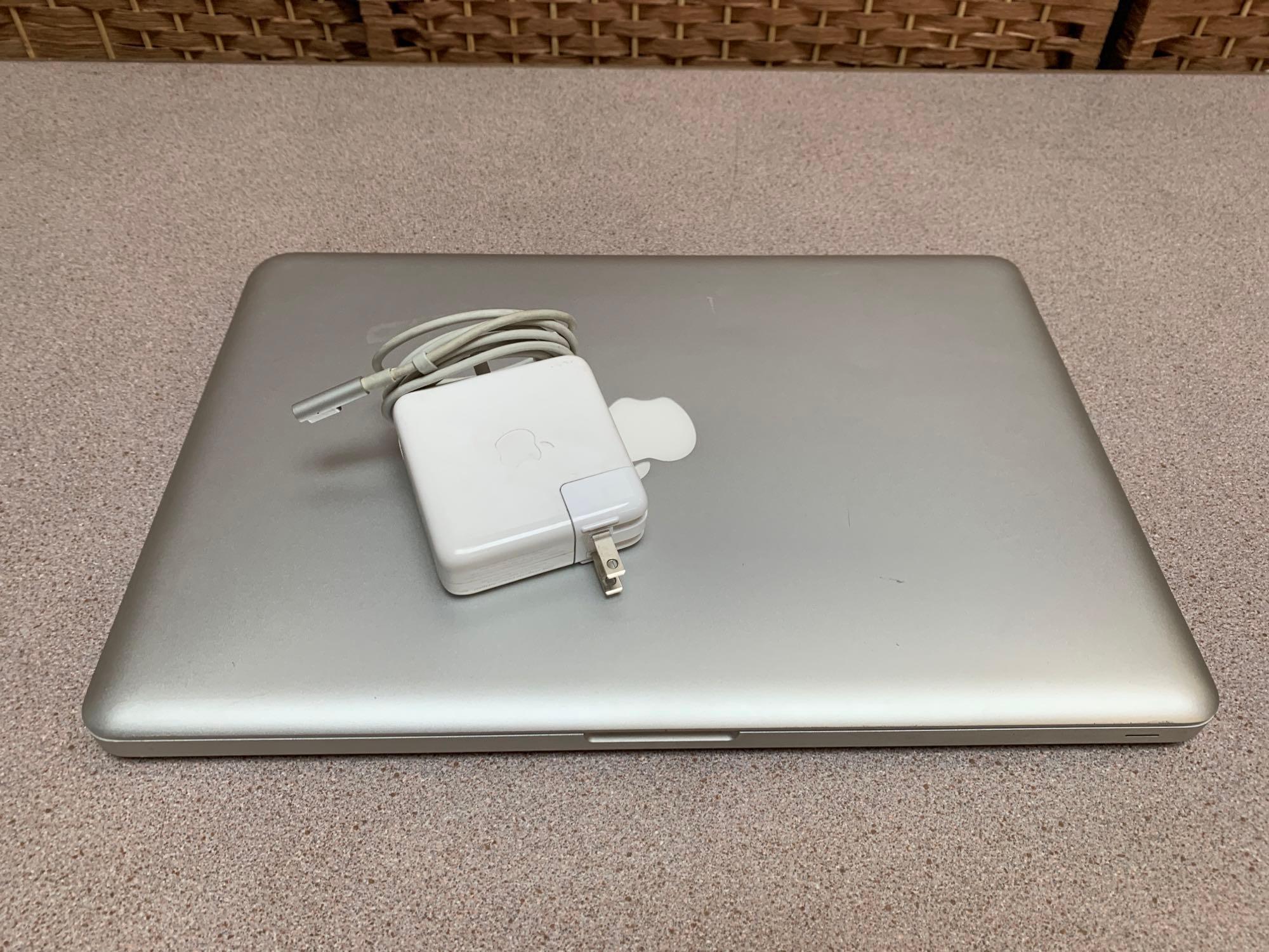 Apple MacbookPro 15.4in LCD Laptop Intel Core 2 Duo 2.66GHz 4GB 256GB SSD Wifi / BT El Capitan