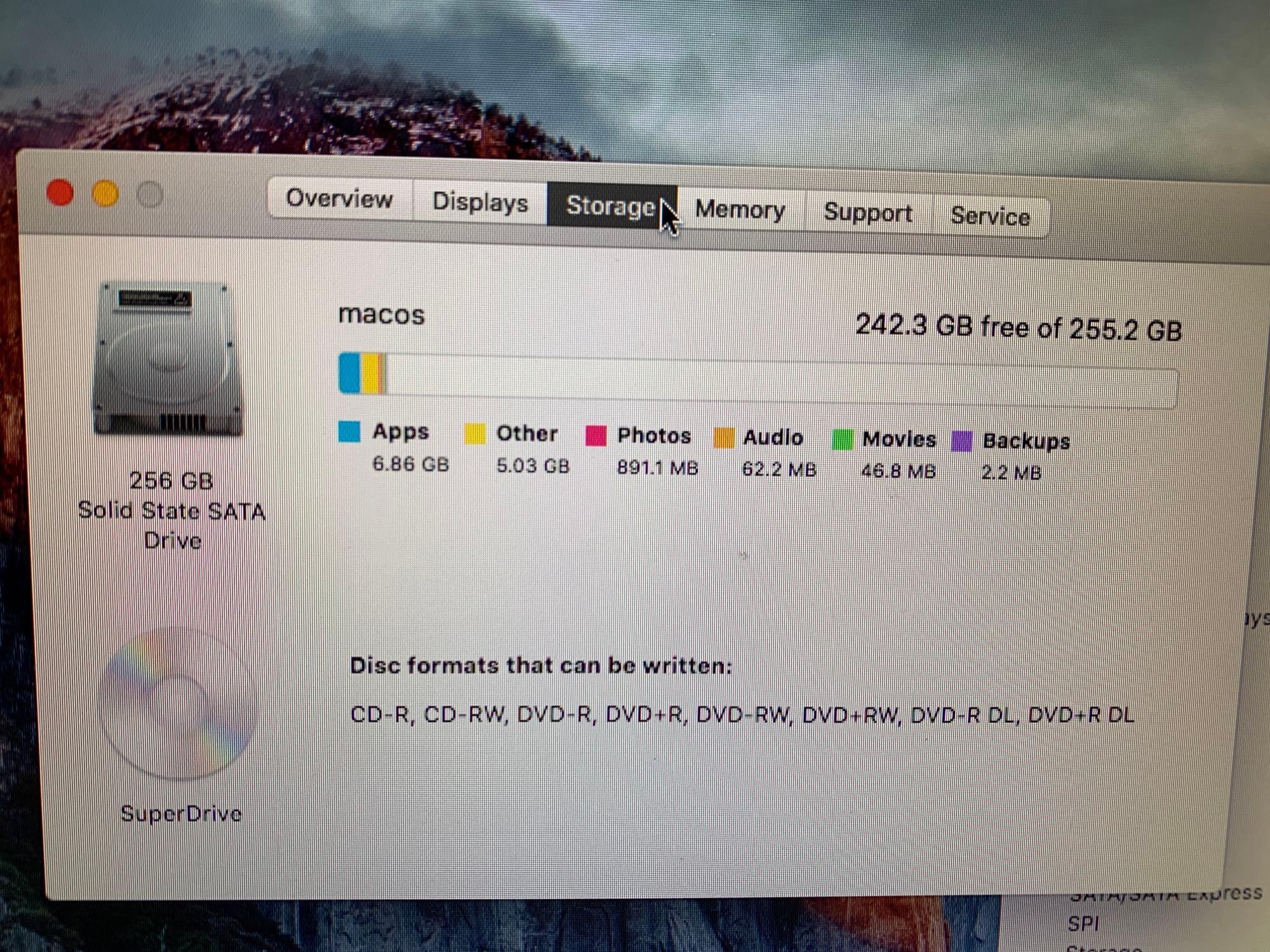 Apple MacbookPro 15.4in LCD Laptop Intel Core 2 Duo 2.66GHz 4GB 256GB SSD Wifi / BT El Capitan