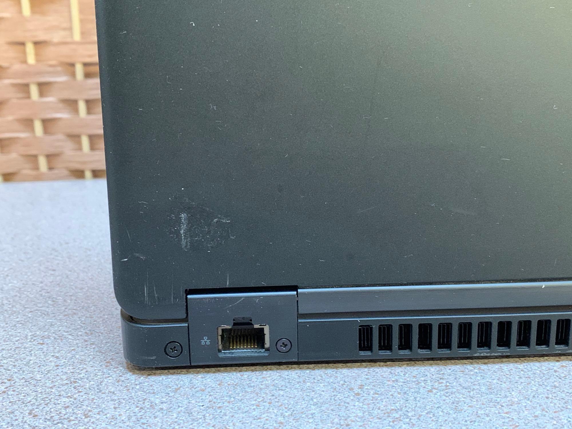 Dell Latitude 5490 14in LCD Laptop Intel i7-8650U 1.9GHz 8GB 256GB SSD Wifi / BT Win 10 Pro