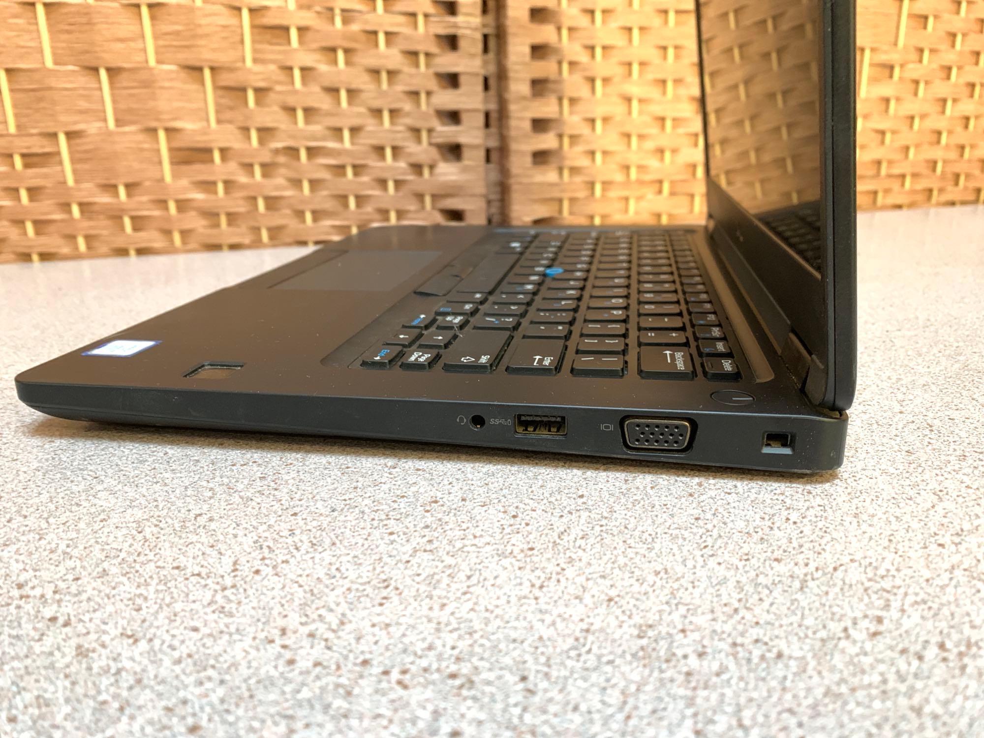Dell Latitude 5490 14in LCD Laptop Intel i7-8650U 1.9GHz 8GB 256GB SSD Wifi / BT Win 10 Pro