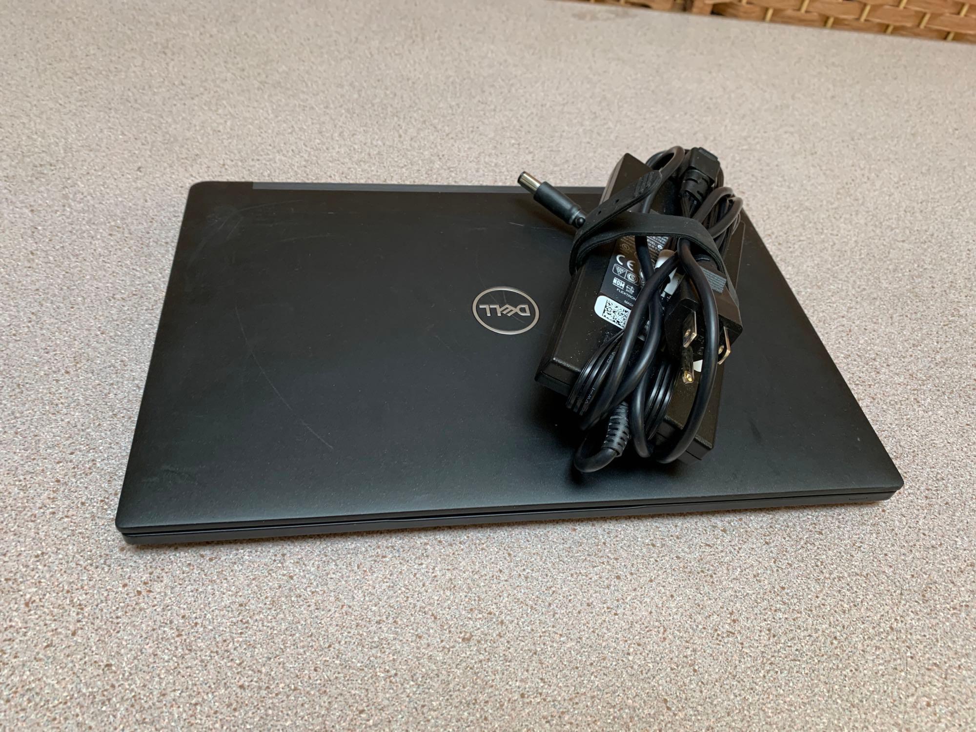 Dell Latitude 7390 13.3in LCD Laptop Intel i7-8650U 1.9GHz 8GB 256GB SSD Wifi / BT Win 10 Pro