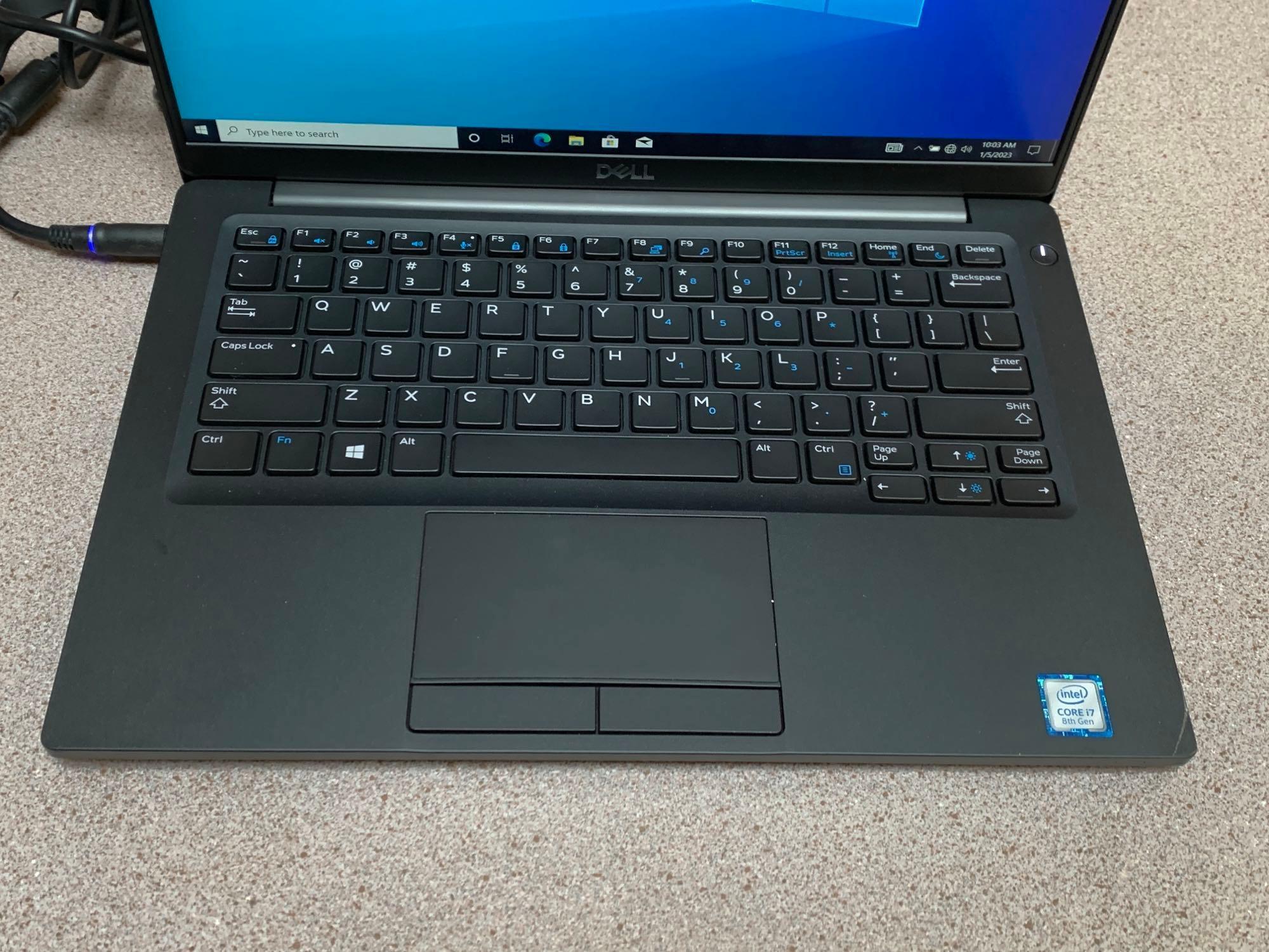 Dell Latitude 7390 13.3in LCD Laptop Intel i7-8650U 1.9GHz 8GB 256GB SSD Wifi / BT Win 10 Pro