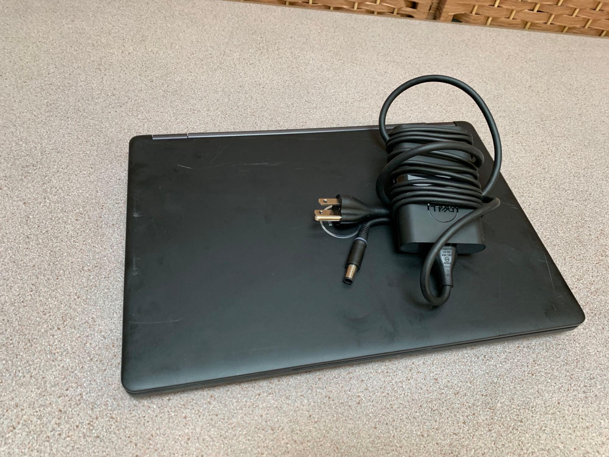 Dell Latitude 5480 14in LCD Laptop Intel i5-7440HQ 2.8GHz 8GB NO HD Wifi/BT