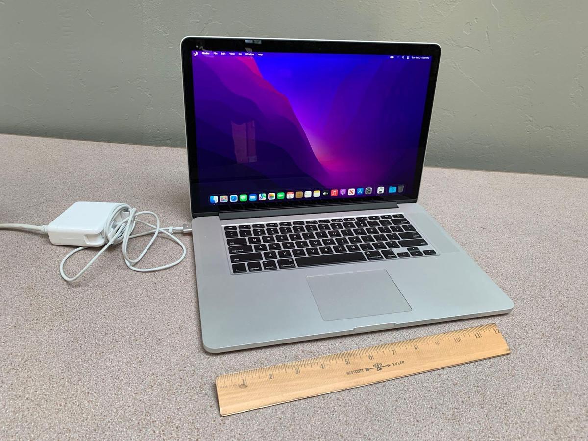 Apple MacBookPro11,5 A1398 15.4" LCD 2.8GHz Quad Core Intel i7 16GB 500GB SSD Mac OS Monterey