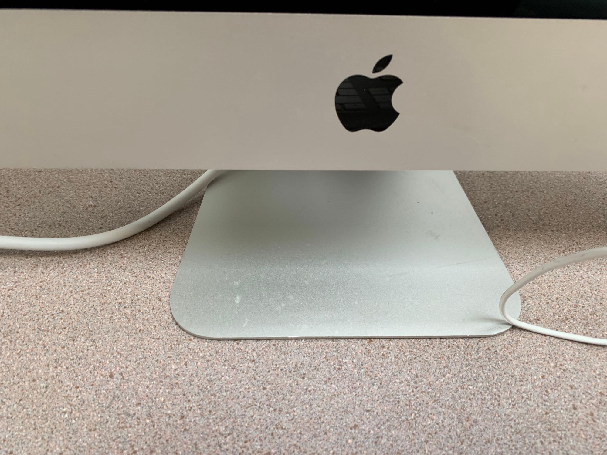Apple A1418 iMac18,1 AIO 21.5" LCD 2.3GHz Dual Core Intel i5 8GB 1TB Mac OS Ventura 13.0