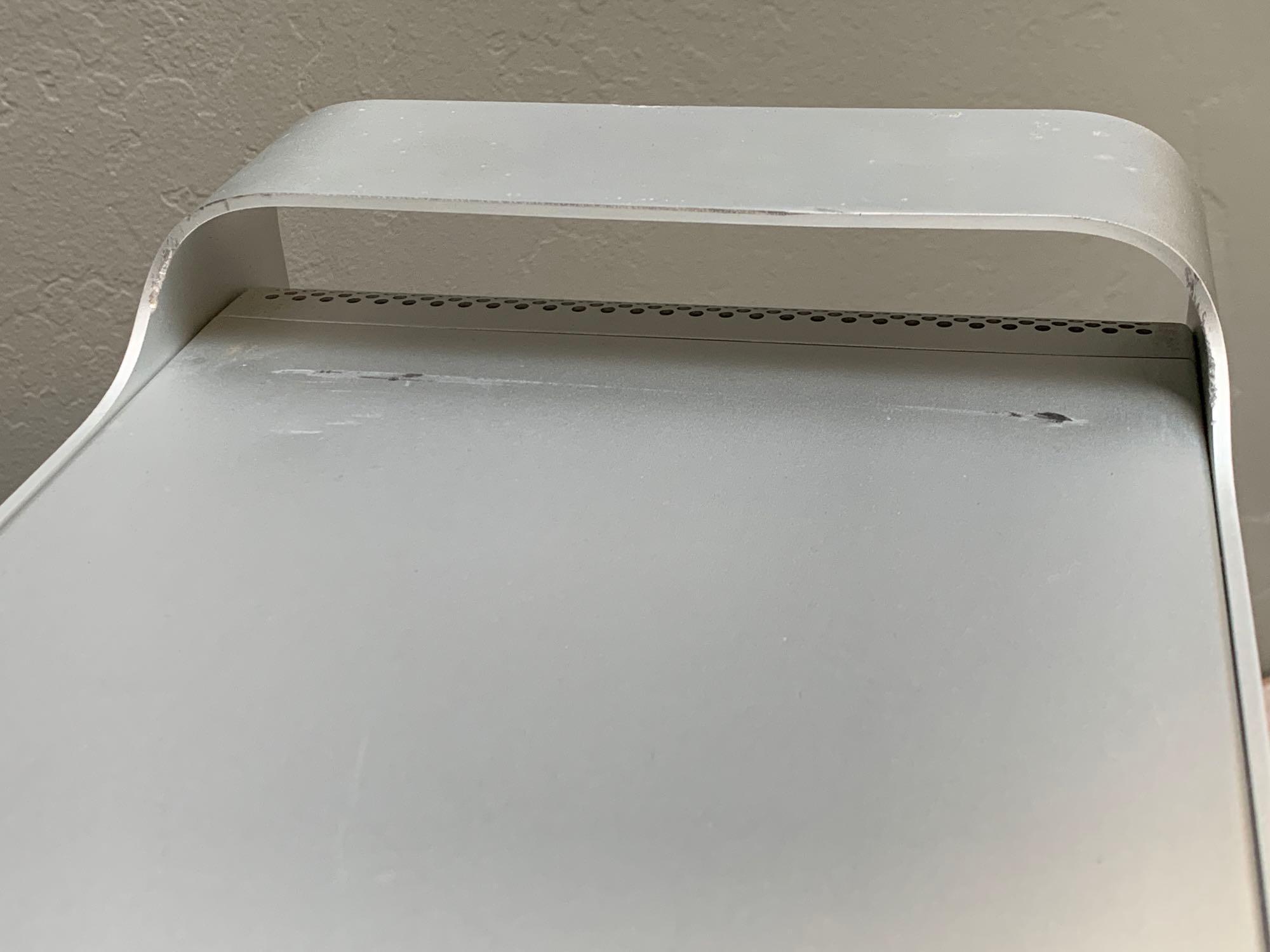 Apple MacPro5,1 Workstation 2x2.4GHz Quad Core Intel Xeon 6GB 1TB El Capitan 10.11.6
