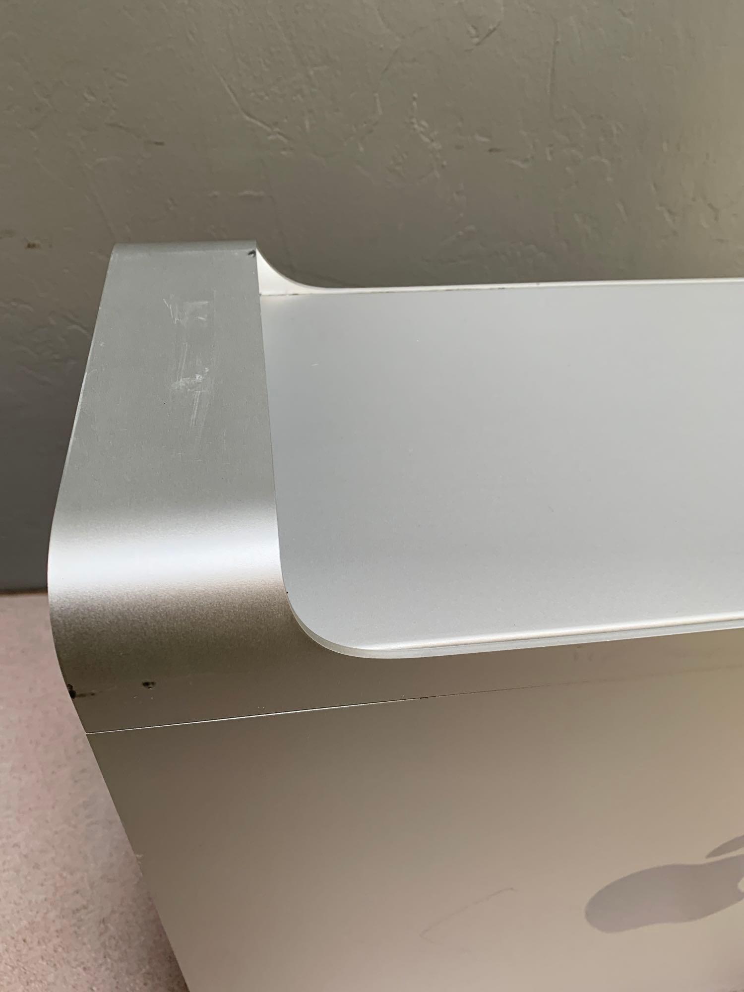 Apple MacPro5,1 Workstation 2x2.4GHz Quad Core Intel Xeon 6GB 1TB El Capitan 10.11.6