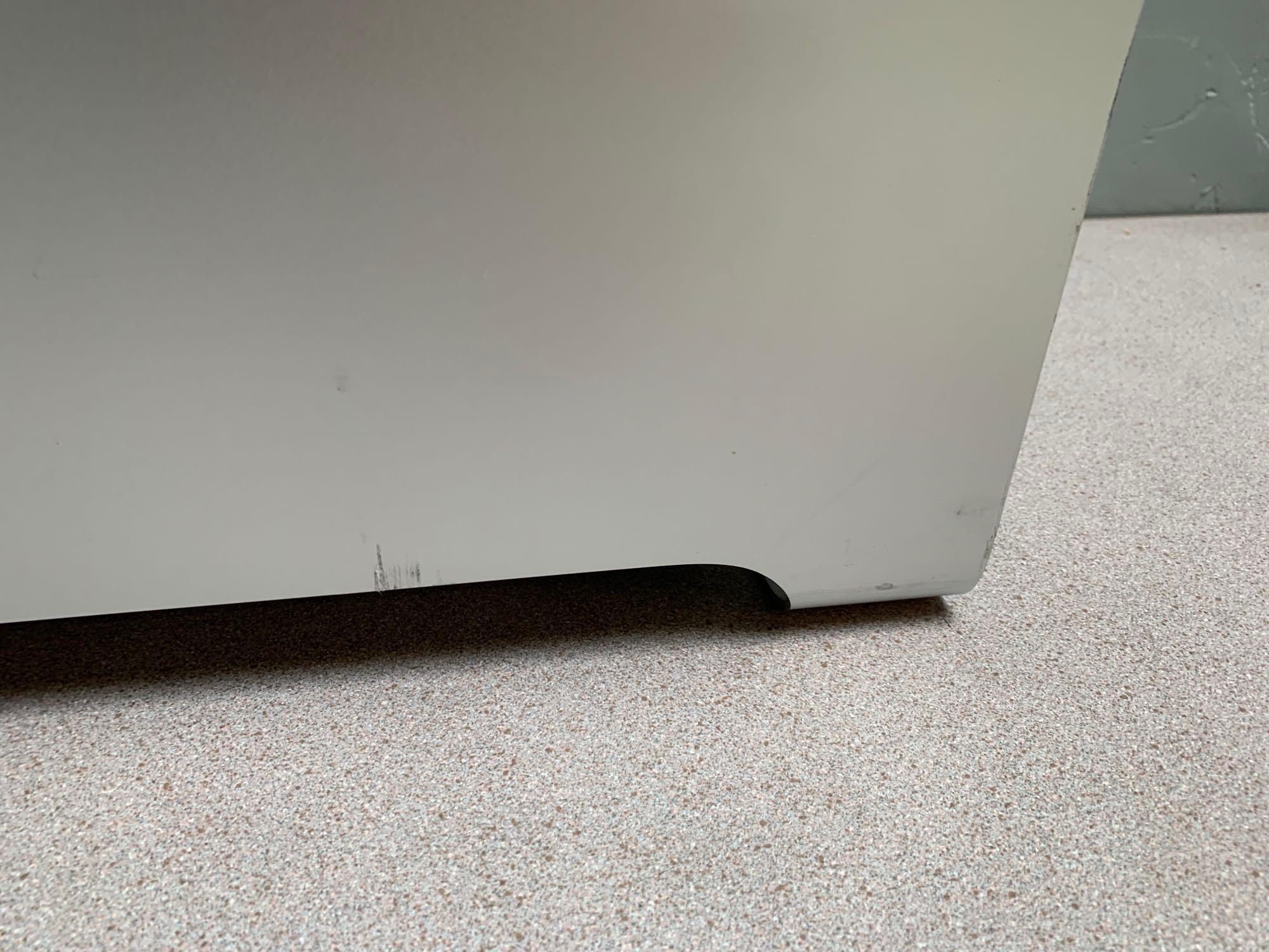 Apple MacPro5,1 Workstation 2x2.4GHz Quad Core Intel Xeon 6GB 1TB El Capitan 10.11.6