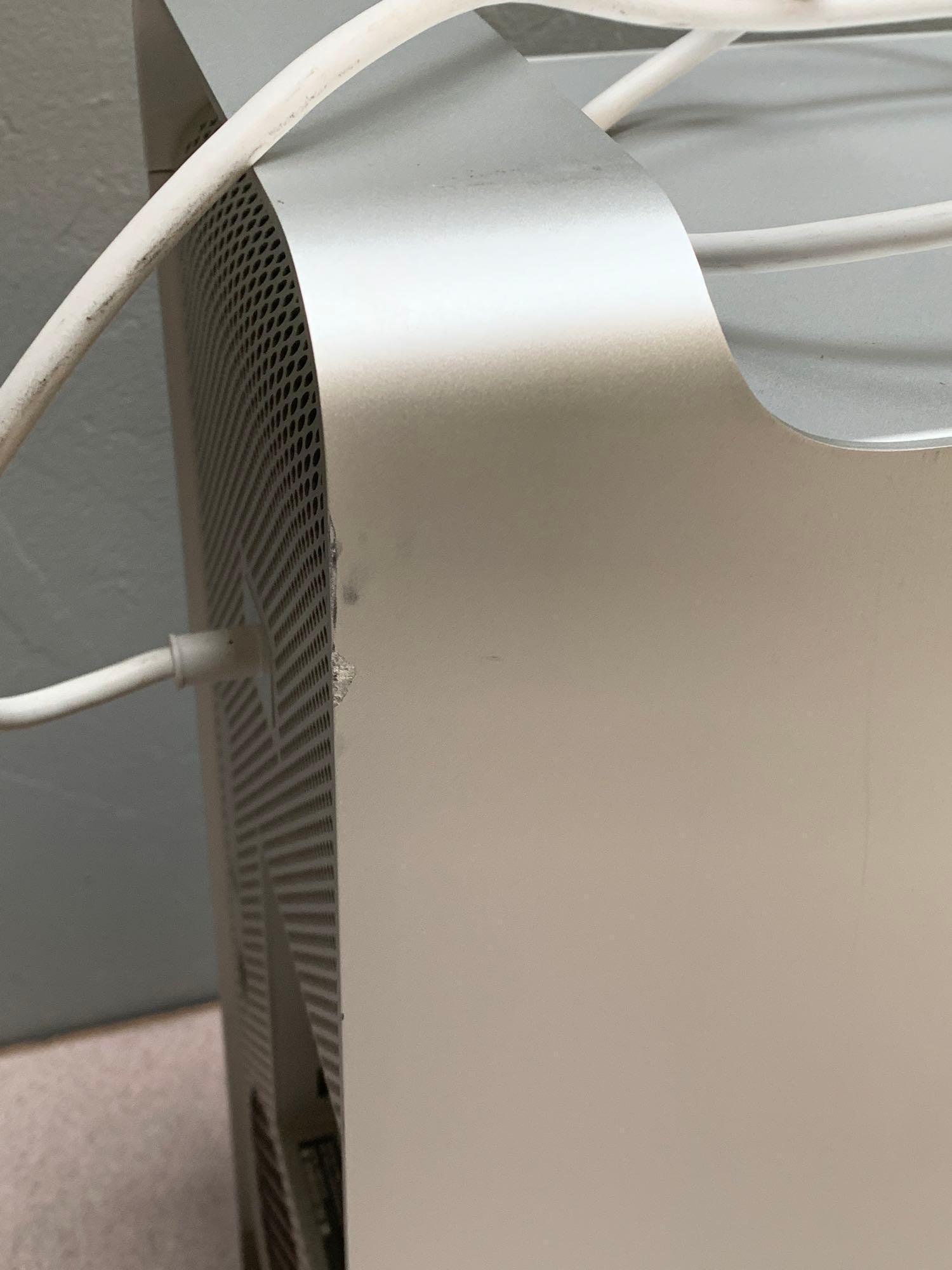 Apple MacPro5,1 Workstation 2x2.4GHz Quad Core Intel Xeon 6GB 1TB El Capitan 10.11.6
