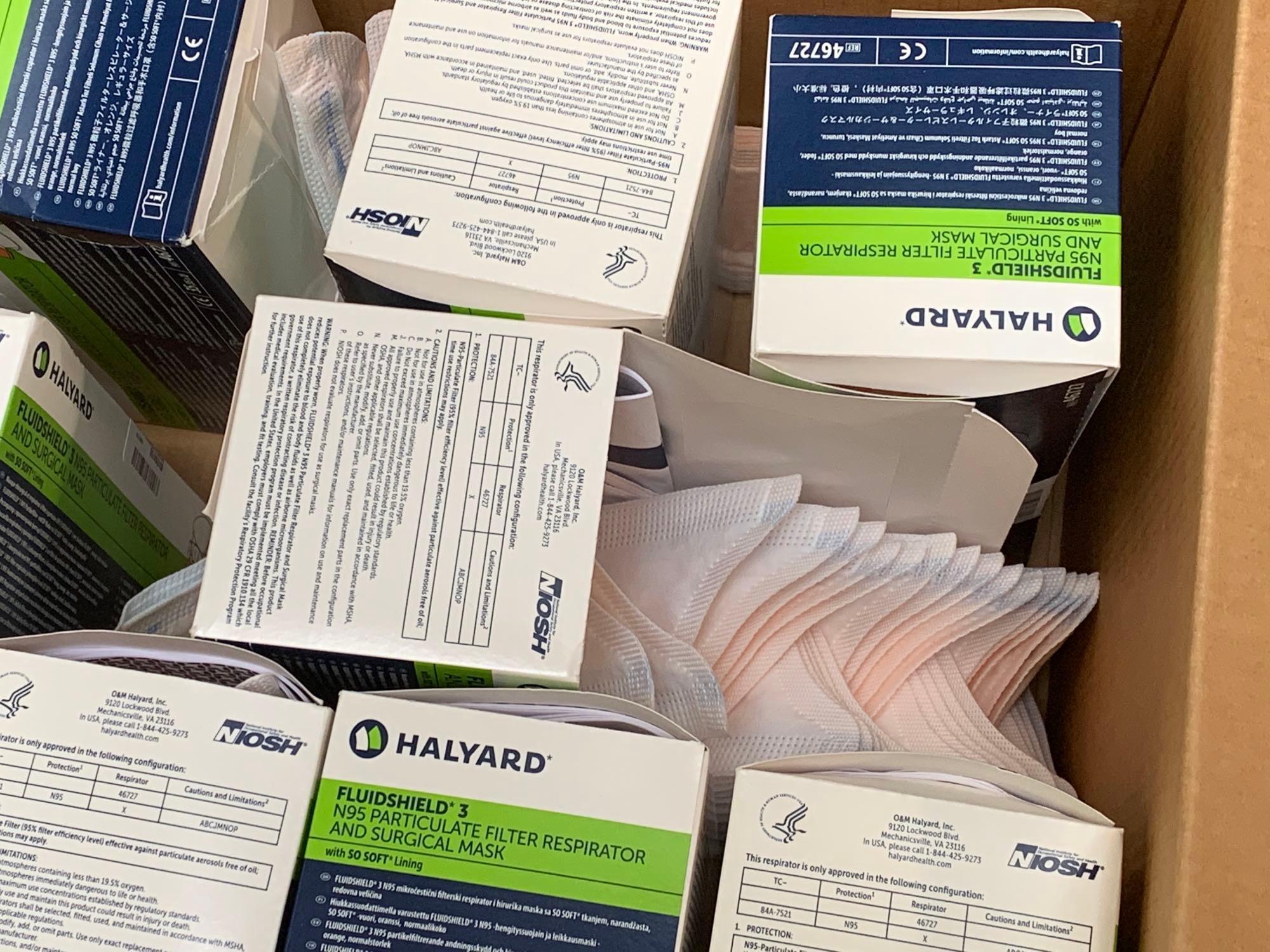 900pcs - Halyard FluidShield 3 N95 Particle Filter Respirator Masks