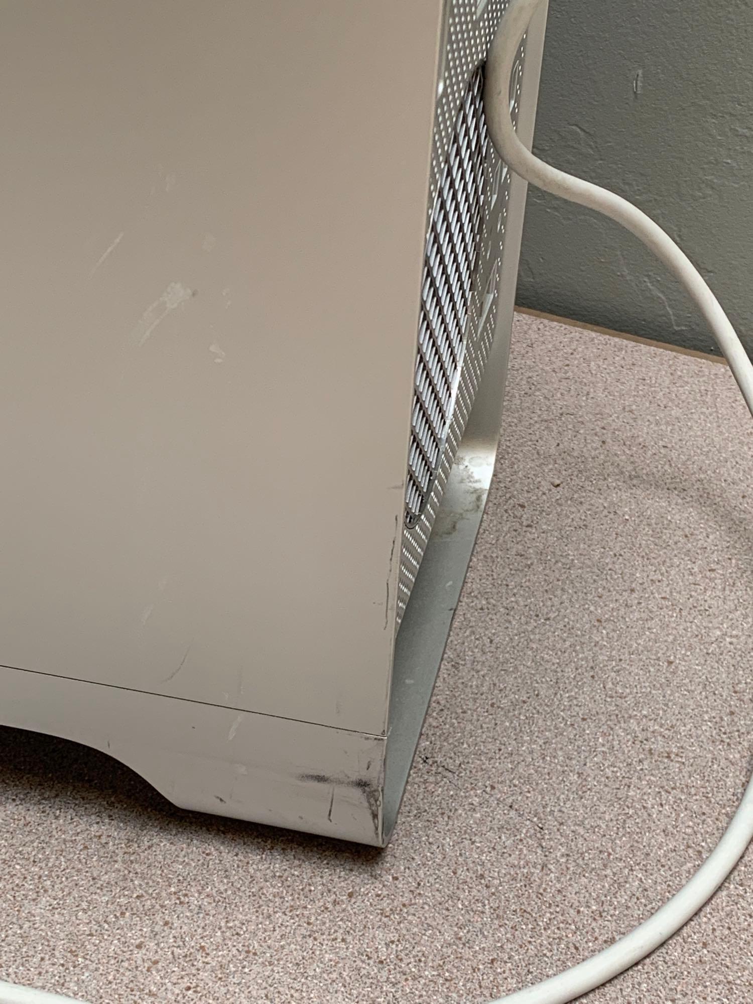 Apple MacPro5,1 Workstation 2x2.4GHz Quad Core Intel Xeon 6GB 1TB El Capitan 10.11.6